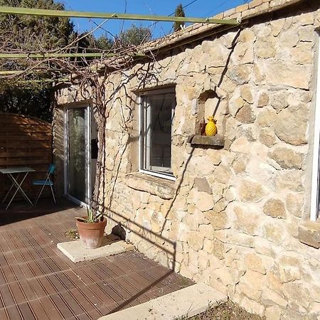 Charmant Studio Independant Dans La Colline Eyguieres Экстерьер фото